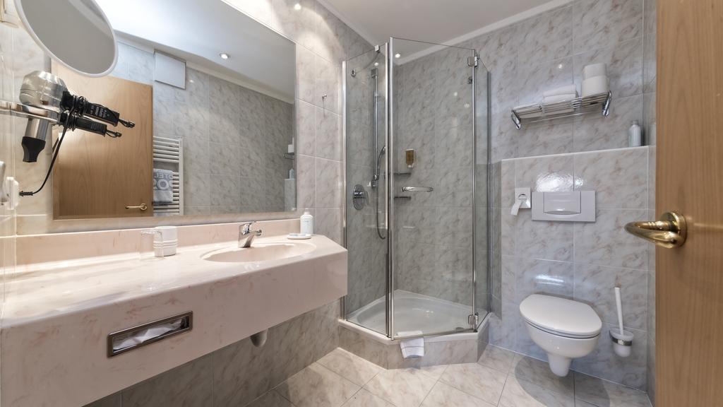 Hotel Post - Olangcard Included Екстериор снимка