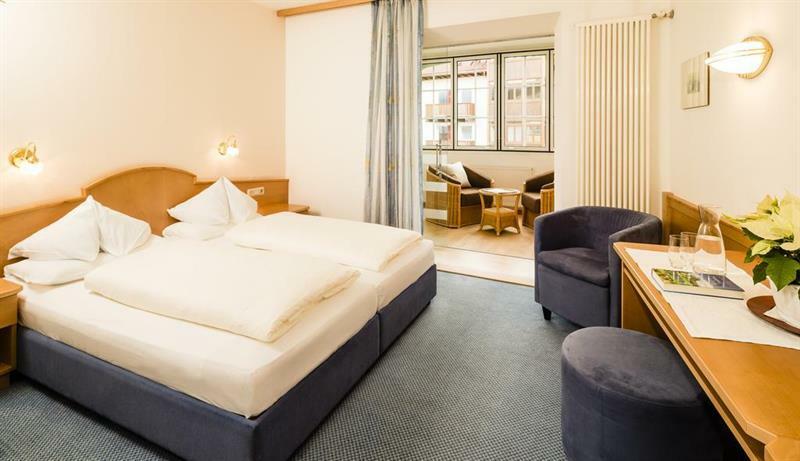 Hotel Post - Olangcard Included Екстериор снимка